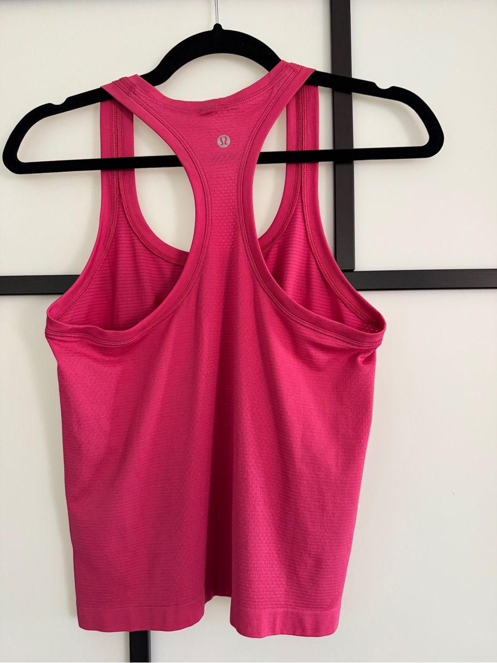 Lululemon Tech Racerback Tank Top 2.0 *Waist Length Raspberry size 6 - Picture 3 of 7